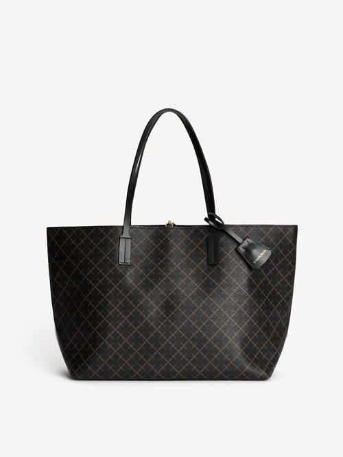 Shopper Abigail