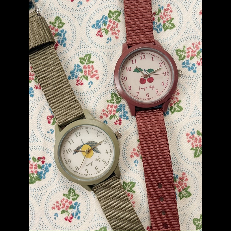 Konges Sløjd Barnklocka Lemon Beige 4