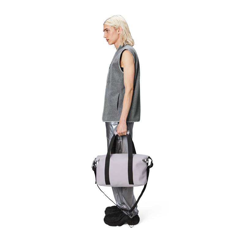 RAINS Resväska Hilo Weekend Bag S Ljusgrå 2