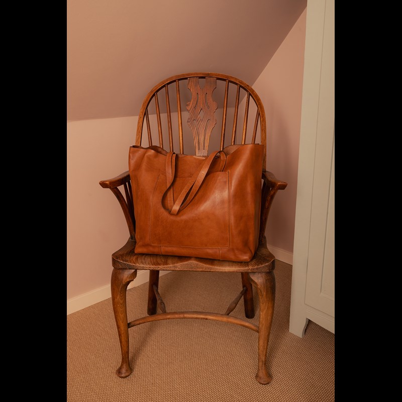 RE:DESIGNED Shopper Nuha Cognac 3