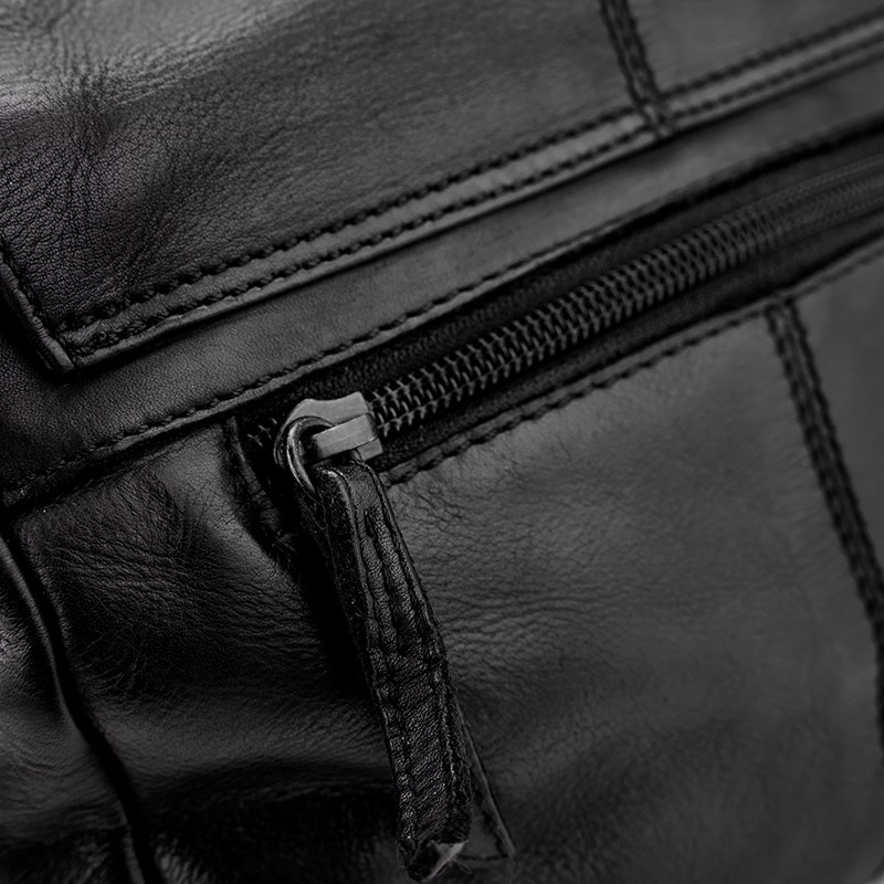 Pia Ries Crossbody Mare  Svart 14