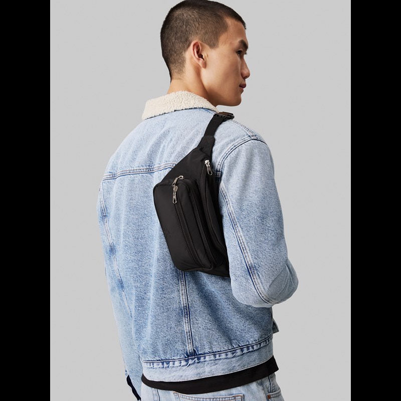 Calvin Klein Midjeväska Webbing  Svart 2