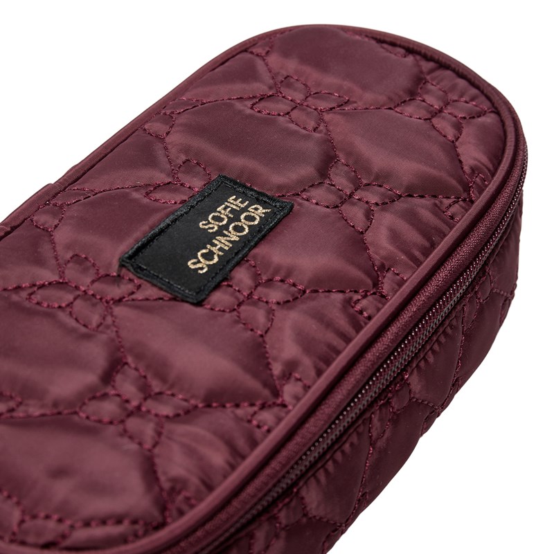 Sofie Schnoor Pennfodral Oval Saga Bordeaux 4