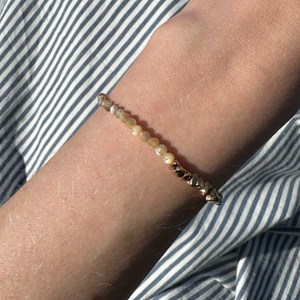Conmé Pärlarmband Frida Sand alt image