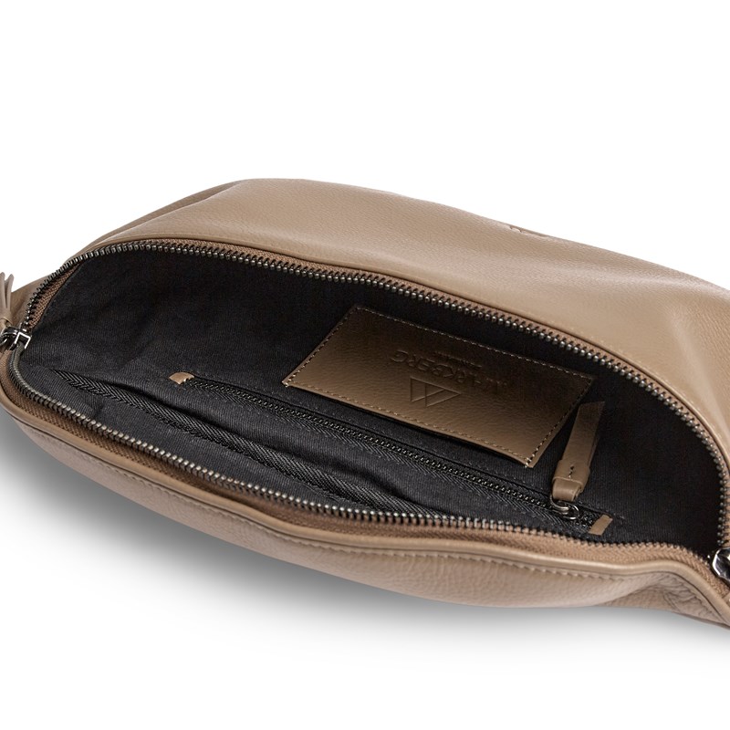 MARKBERG Midjeväska Camden Karamell 5
