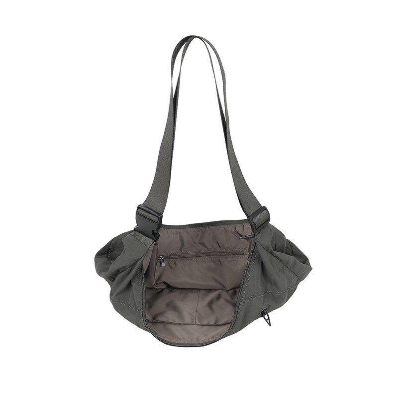 Again Midjeväska Opera M. Brun 4