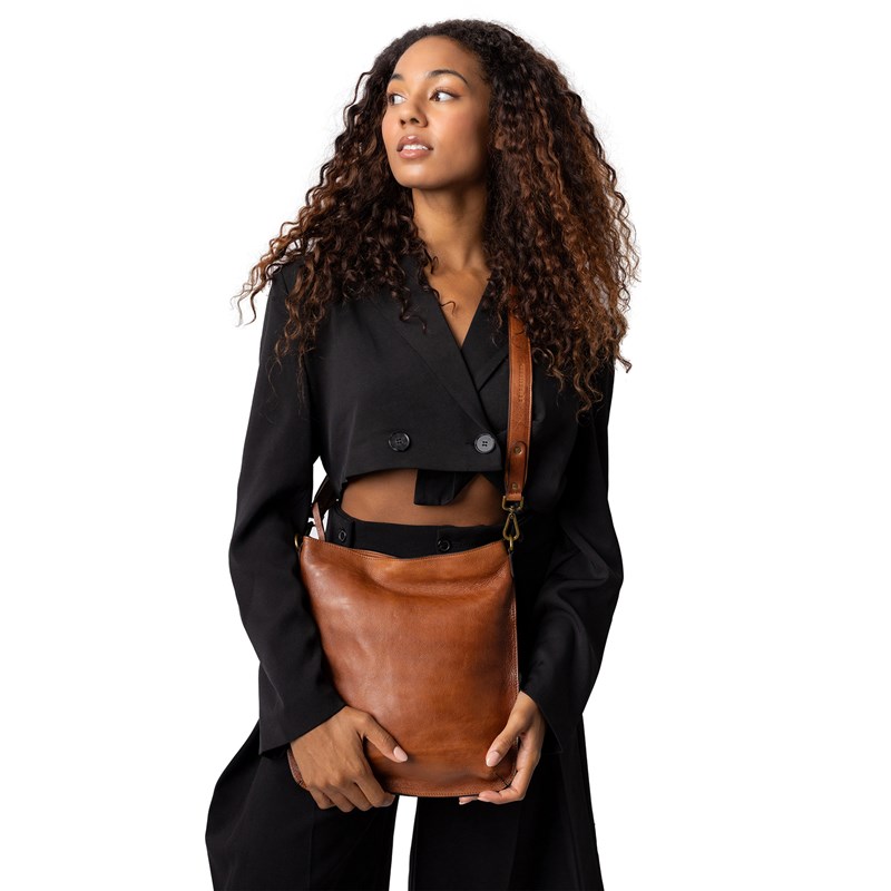 RE:DESIGNED Crossbody Fillis Medium Karamell 2