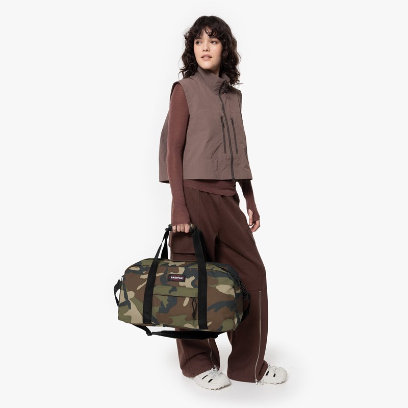 Eastpak Stand Cabin Resväska Mörk kamouflage 2