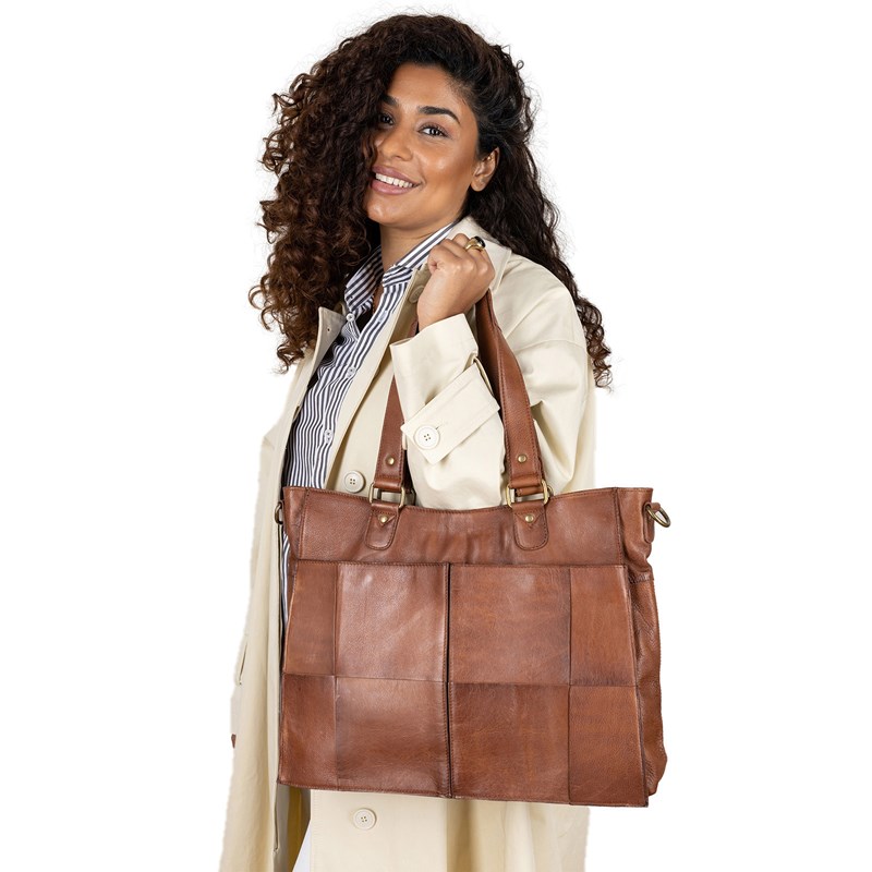 RE:DESIGNED Skuldertaske Liva Brun 15" 2