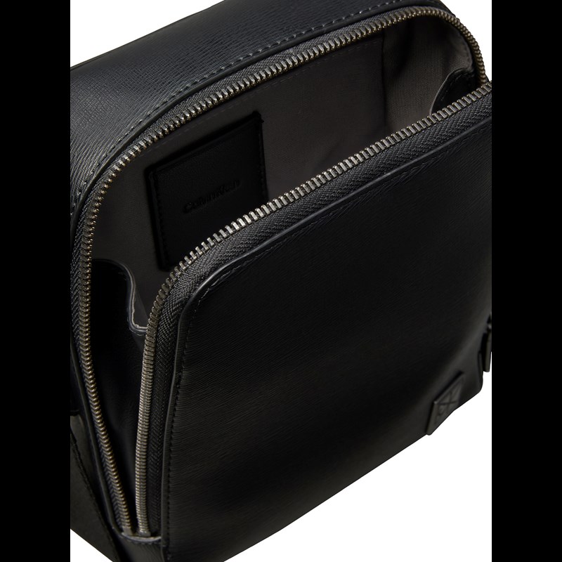 Calvin Klein Crossover Emblem Reporter Sort 3