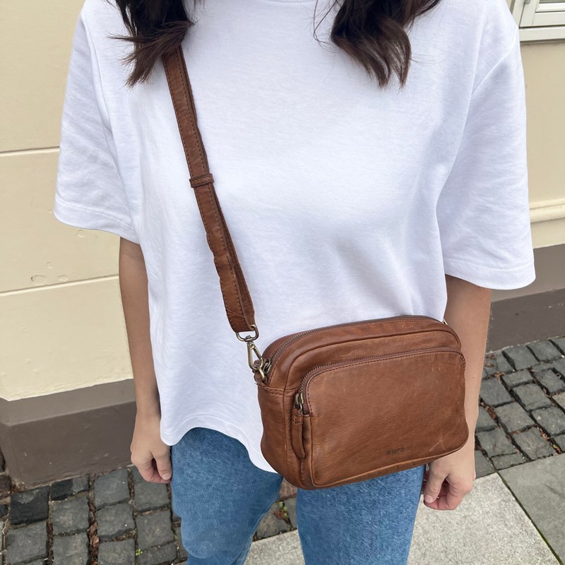 Aura Crossbody Tulum  Konjak 2