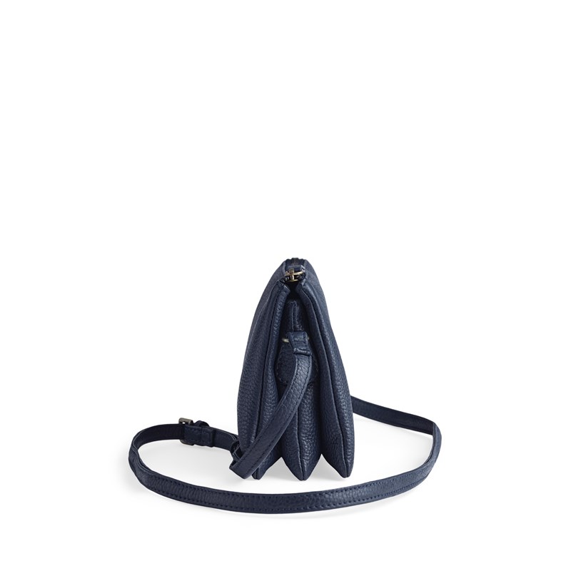 MARKBERG Crossbody Verambg Grain M. blå 5