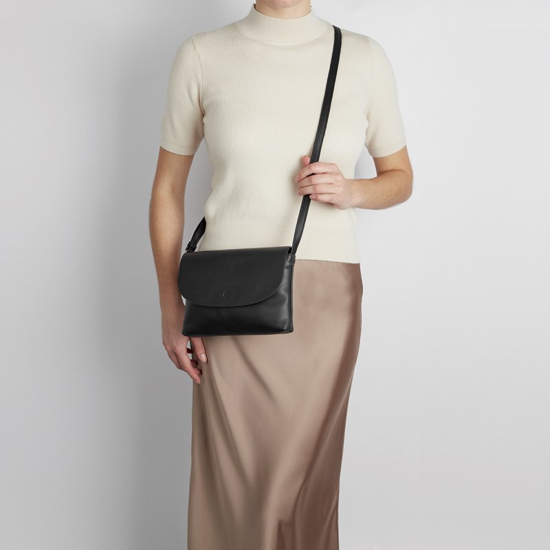 Aura Crossbody Nantes  Svart 2