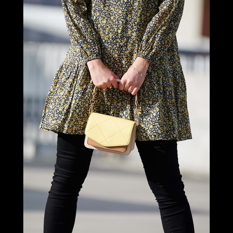 Noella Crossbody Blanca Small Gul 7