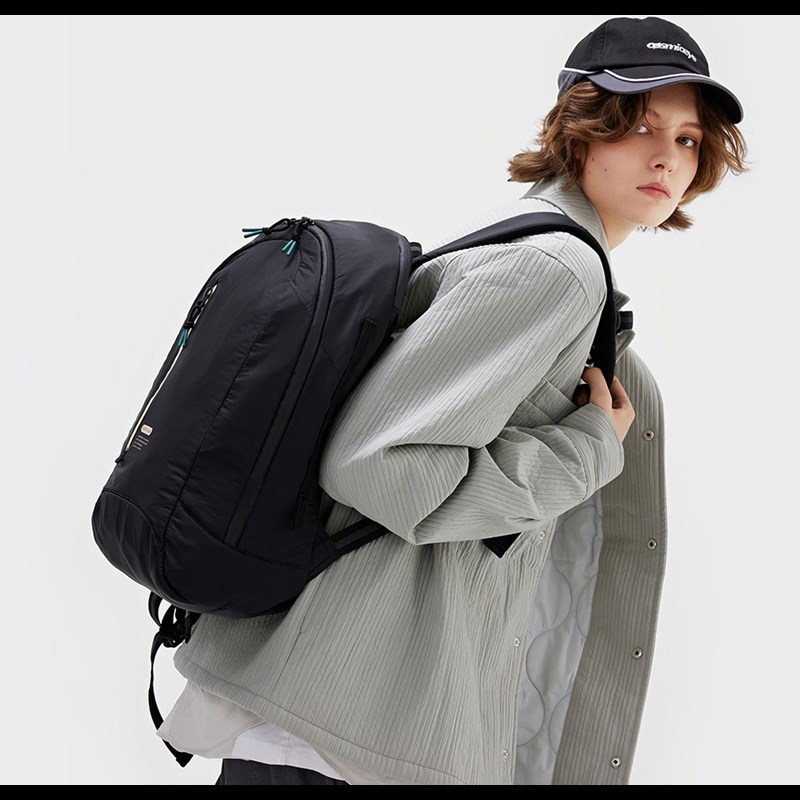 Gaston Luga Rygsæk Lightweight Sort 16" 2
