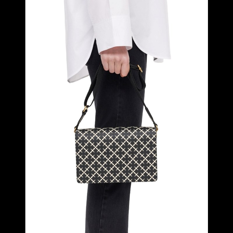 By Malene Birger Crossbody Loenna Svart 2