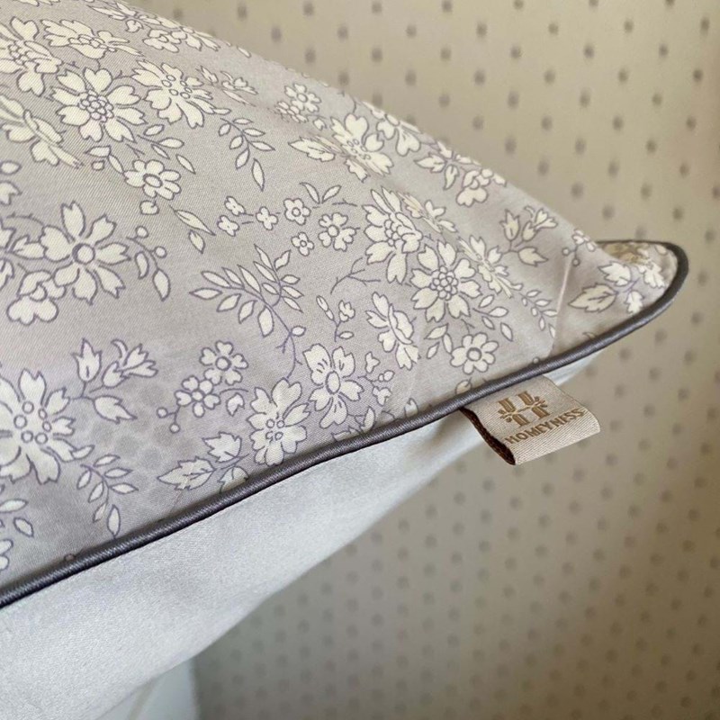 Homeyness Sengetøj Liberty Capel  Grå/hvid 140x200 2