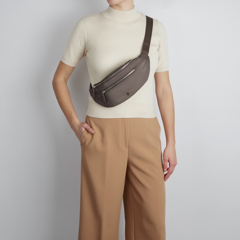 Aura Midjeväska York Recycled Taupe 8