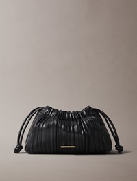 Calvin Klein Crossbody Drawstring Plisse Svart 1