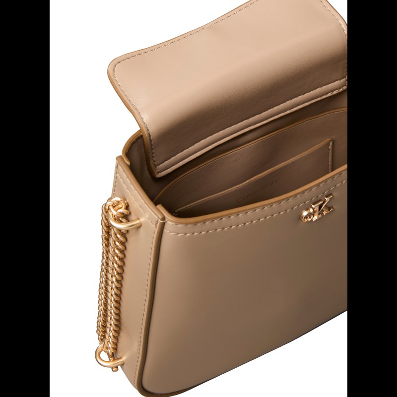 Calvin Klein Crossbody Hardware Monogram Brun 4