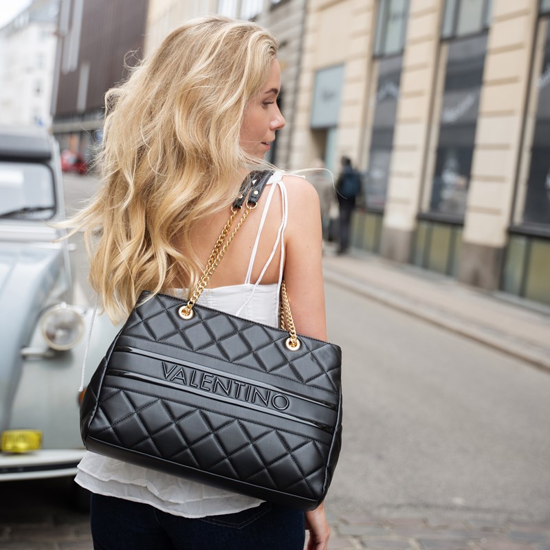Valentino Bags Shopper Ada Svart 2