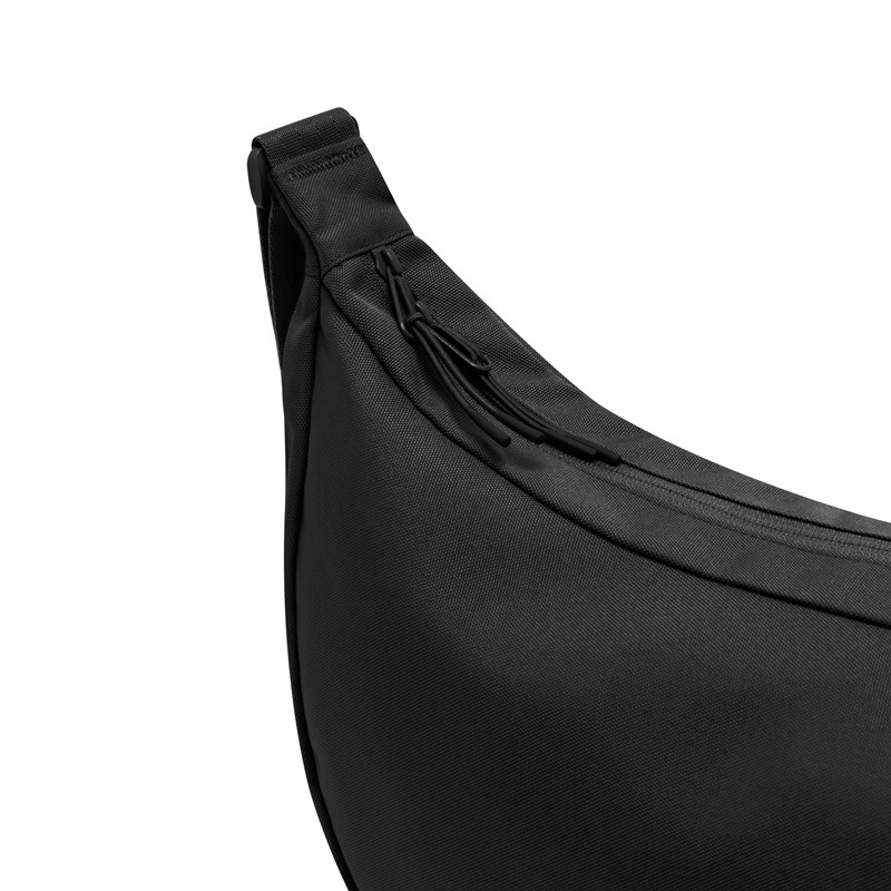 Johnny Urban Crossbody Ally L Svart 8