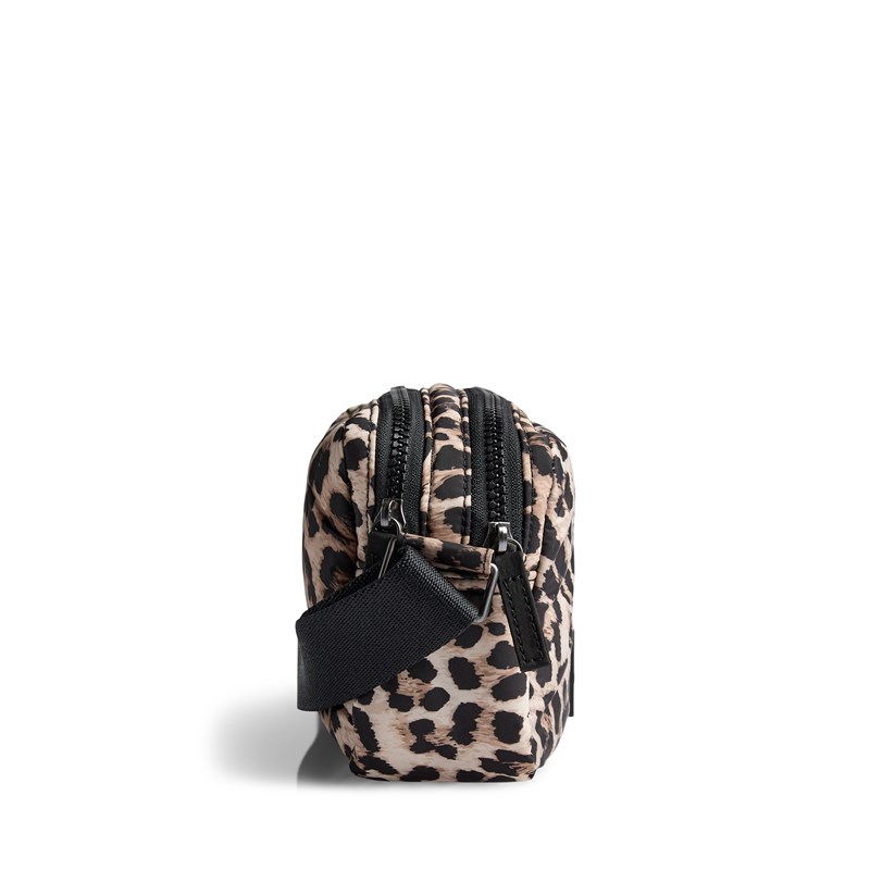 MARKBERG Crossbody Less Recycle Leopard 3