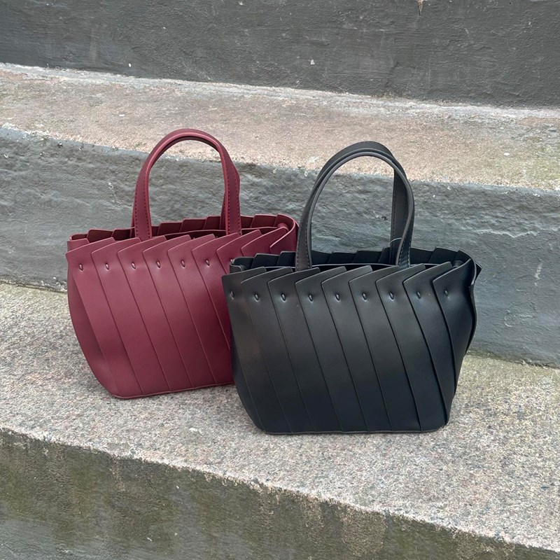 PITAYA Handväska Johanne Bordeaux 4