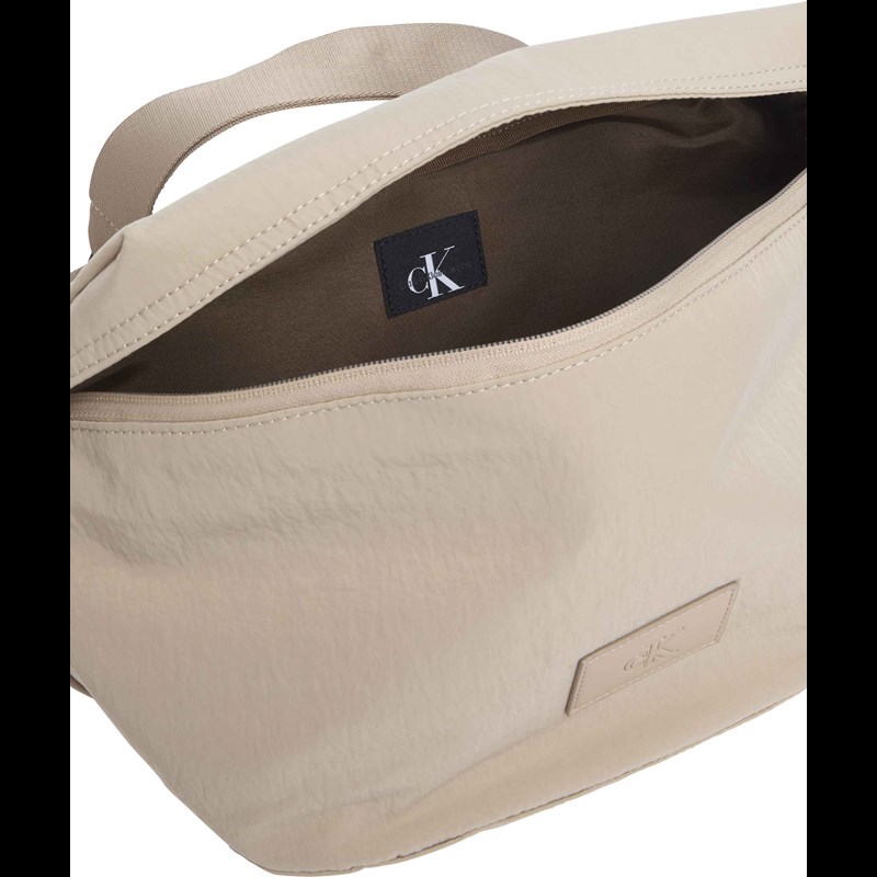 Calvin Klein Bæltetaske Metro Oversized NY Grå 2