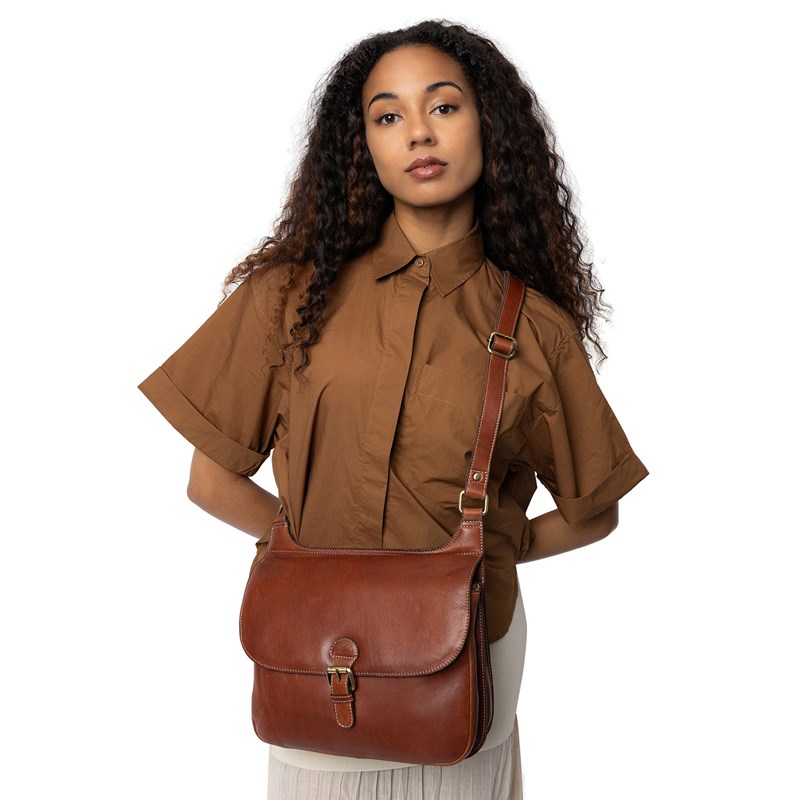 RE:DESIGNED Crossbody Milli Big Cognac 2