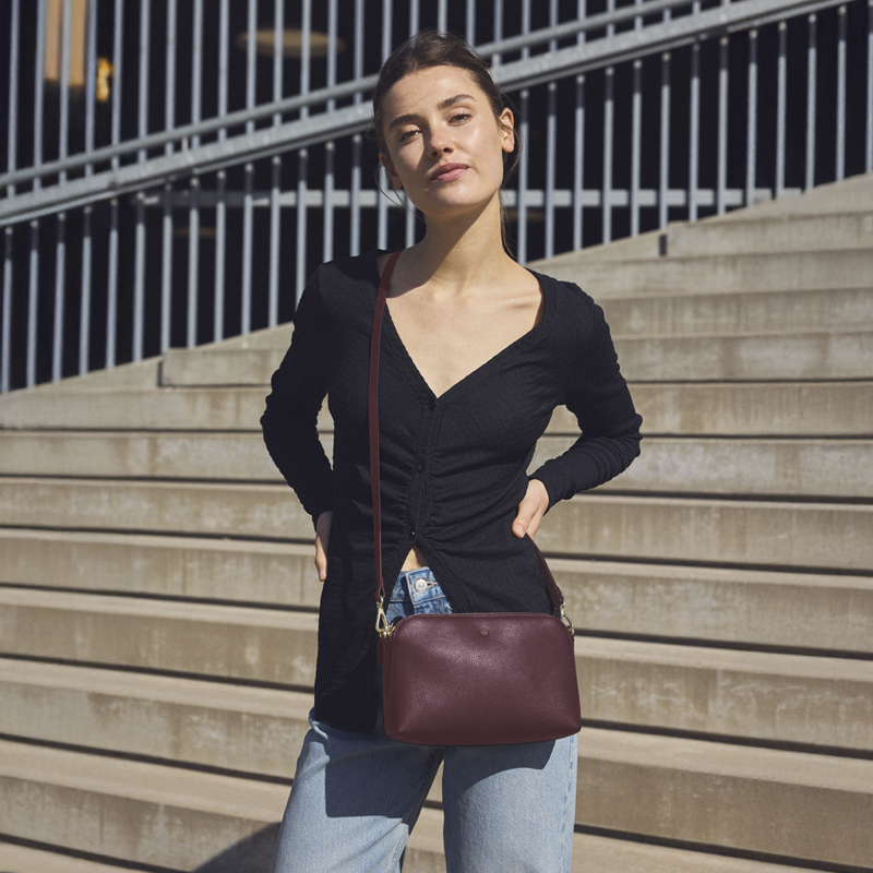 Aura Crossbody Belize  Bordeaux 2