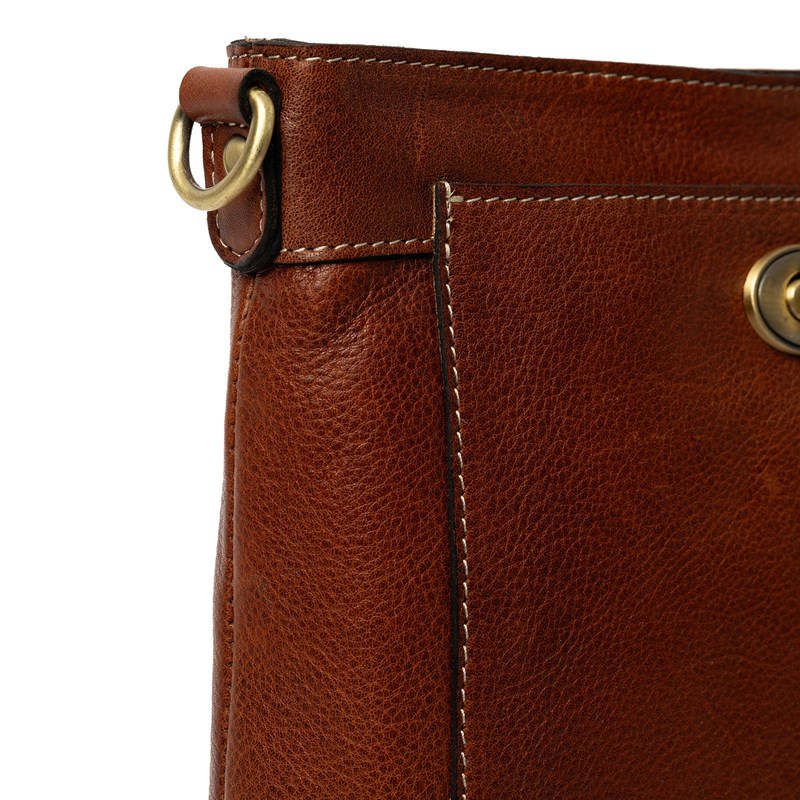 RE:DESIGNED Crossbody Moa Small Cognac 4