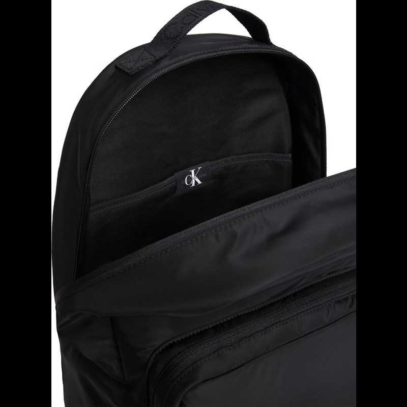 Calvin Klein Ryggsäck Svart 17" 4