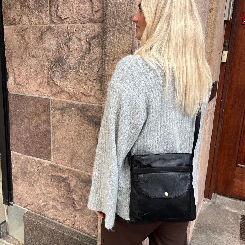Aura Crossbody Cebu  Svart 2