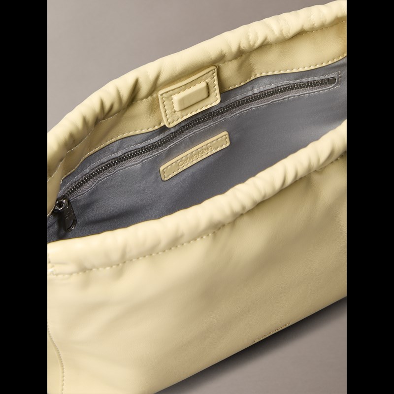 Calvin Klein Crossbody Drawstring Vit 4