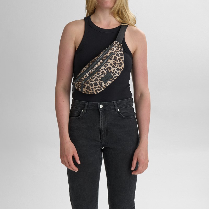 MARKBERG Midjeväska Cargo Leopard 2