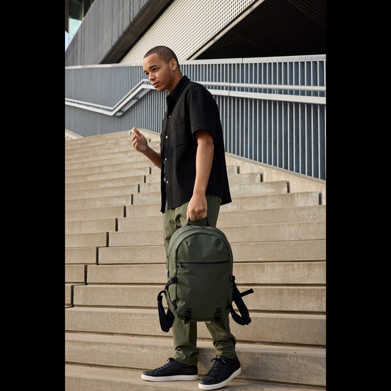 Tyler & Co Ryggsäck Everton Oliv 2