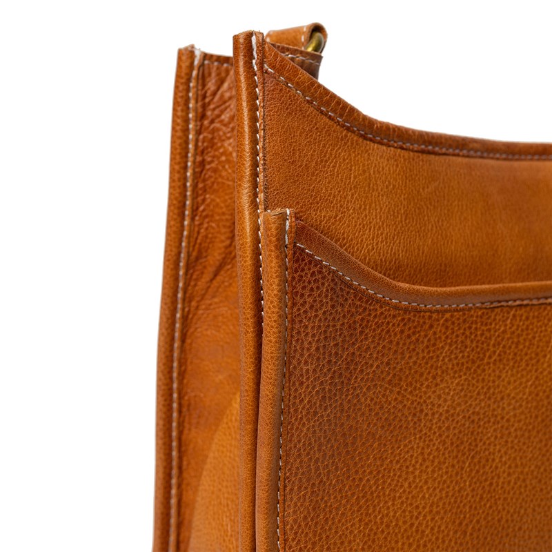 RE:DESIGNED Crossbody Felia Big Cognac 4