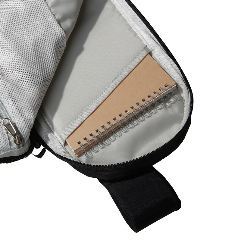 The North Face Sling Bag Borealis Svart 3