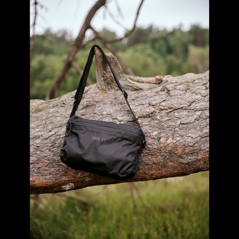 DAY ET Crossbody Day RE-No Rain Camer Sort 2