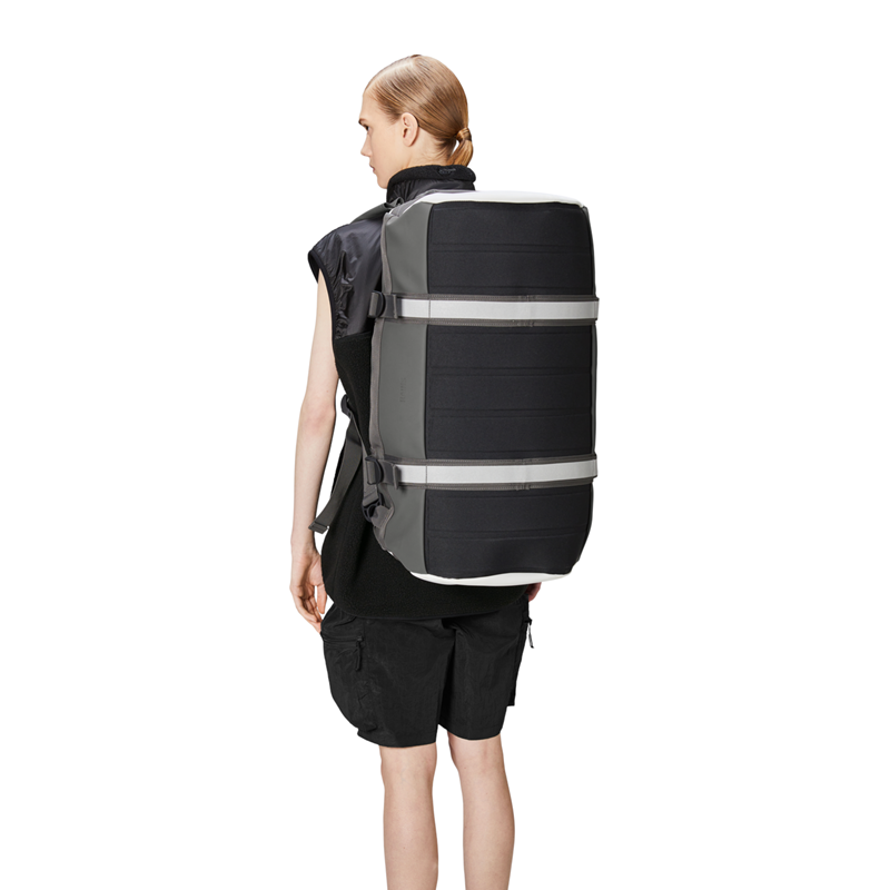 RAINS Duffel Bag Texel Grå/hvid 6