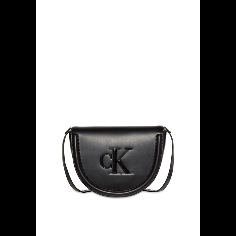 Calvin Klein Crossbody Raised Saddle Svart 2