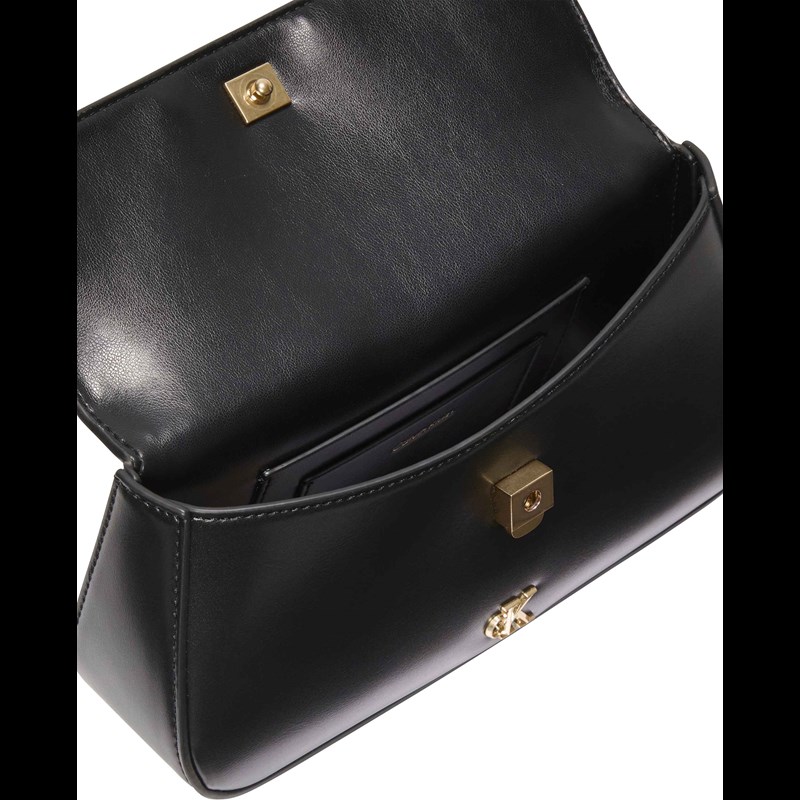 Calvin Klein Axelväska  Convertible chain Svart 2