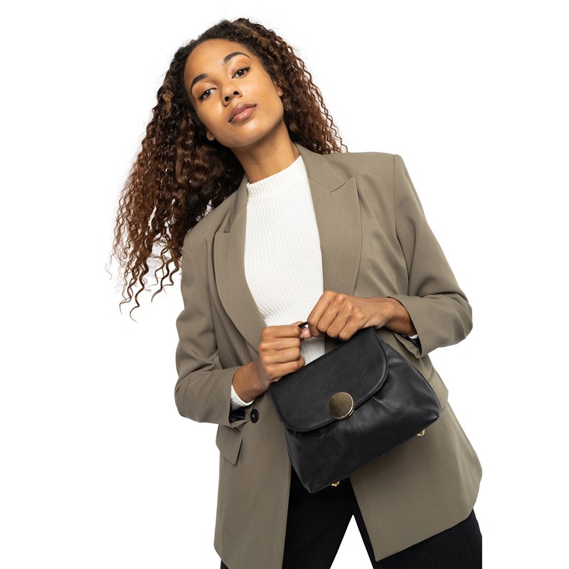 RE:DESIGNED Crossbody Evan Small Svart 2