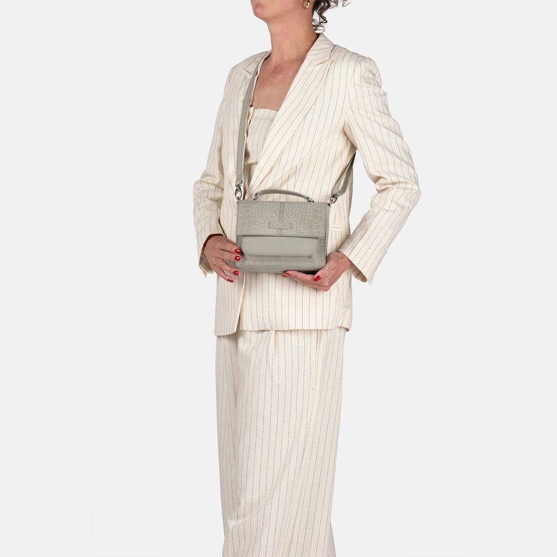 Burkely Crossbody Cool Colbie Grå 2