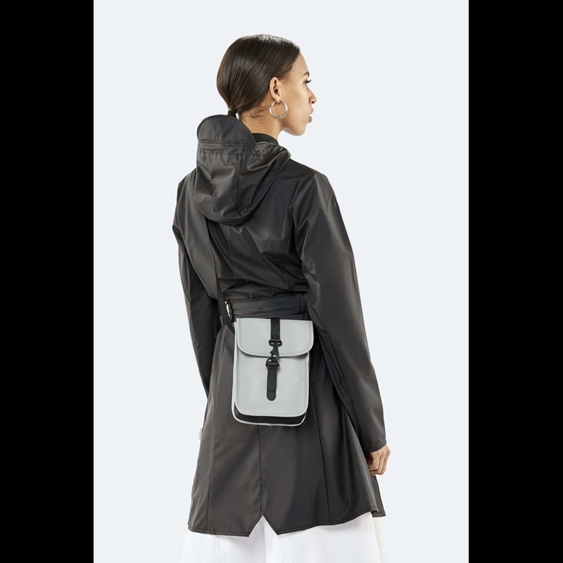 Rains Skuldertaske Flight Bag Lysegrå 4