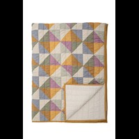 Bloomingville Täcke Crewe Quilt Kuber 1