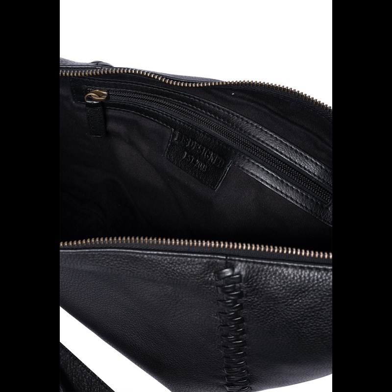 RE:DESIGNED Crossbody Niam Big Svart 3