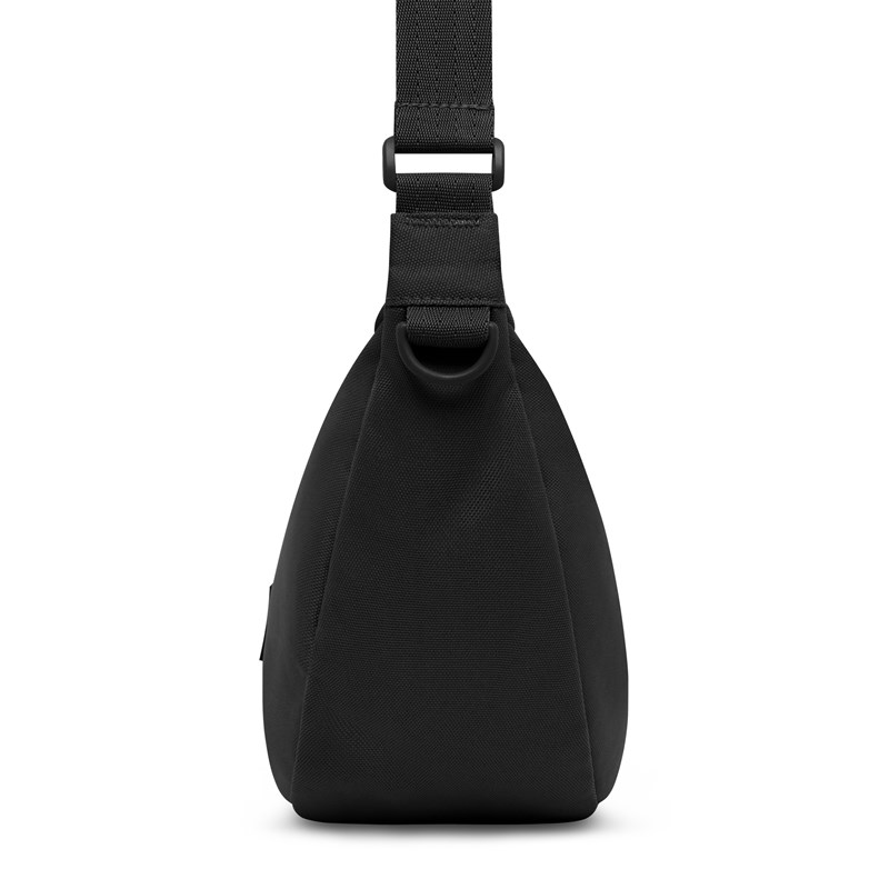 Johnny Urban Crossbody Ally M Svart 5