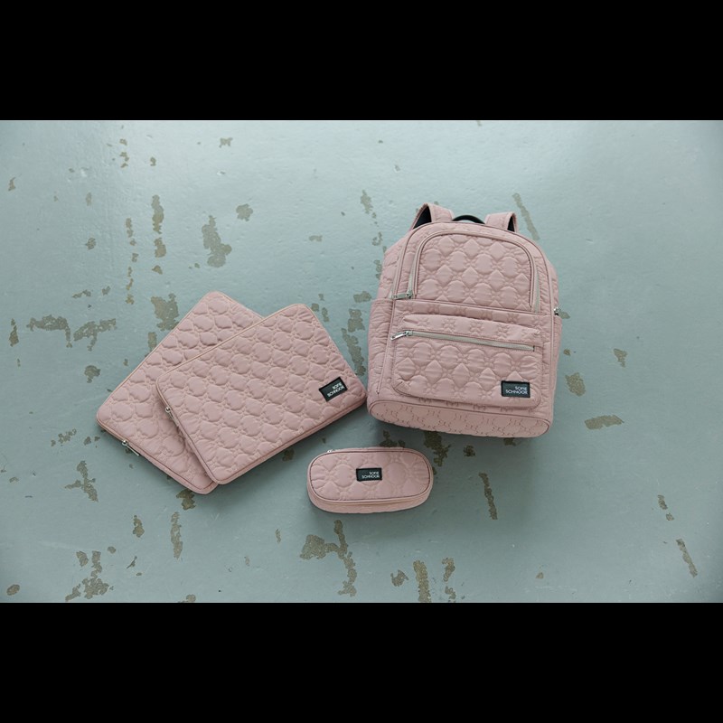 Sofie Schnoor Pennfodral Oval Saga Rosa 8